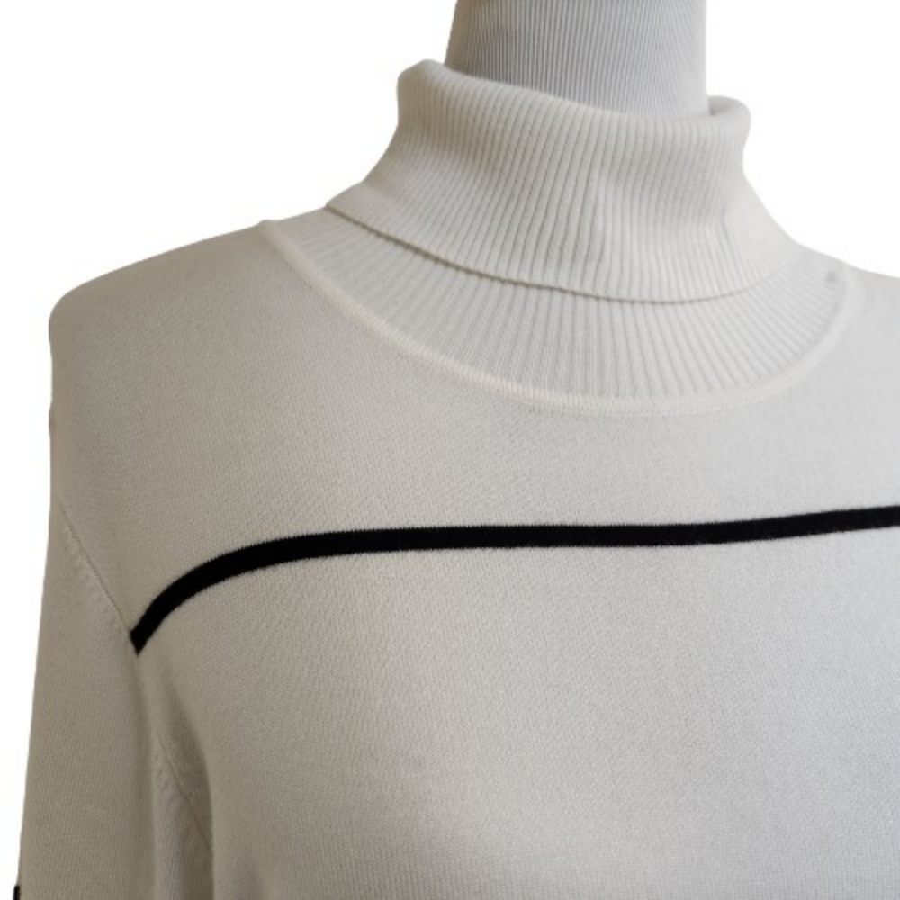 🆕️⬇️Calvin Klein Winter White & Black Stripe Turtleneck - Picture 2 of 11